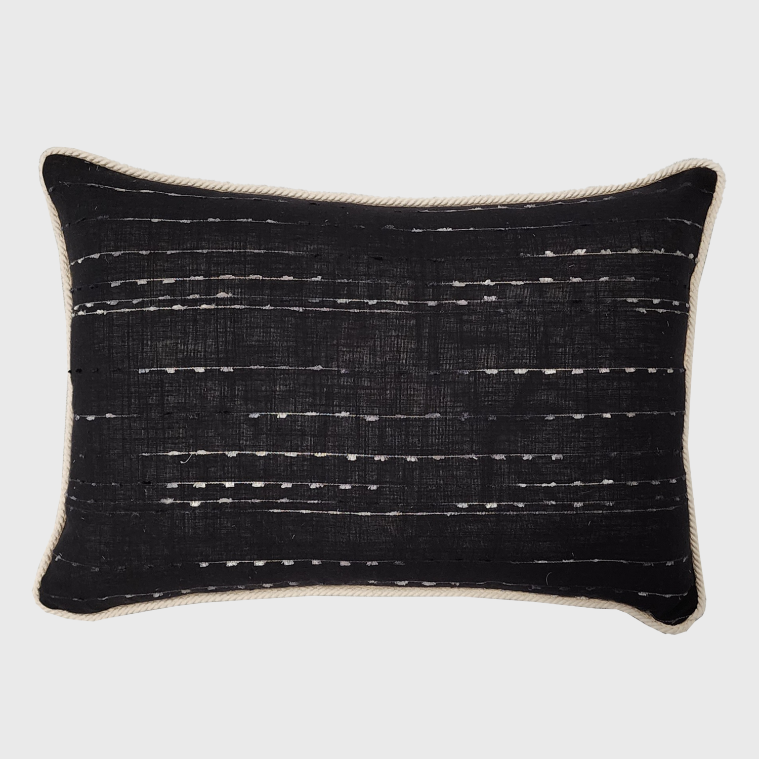 Nero-Nero Cushion